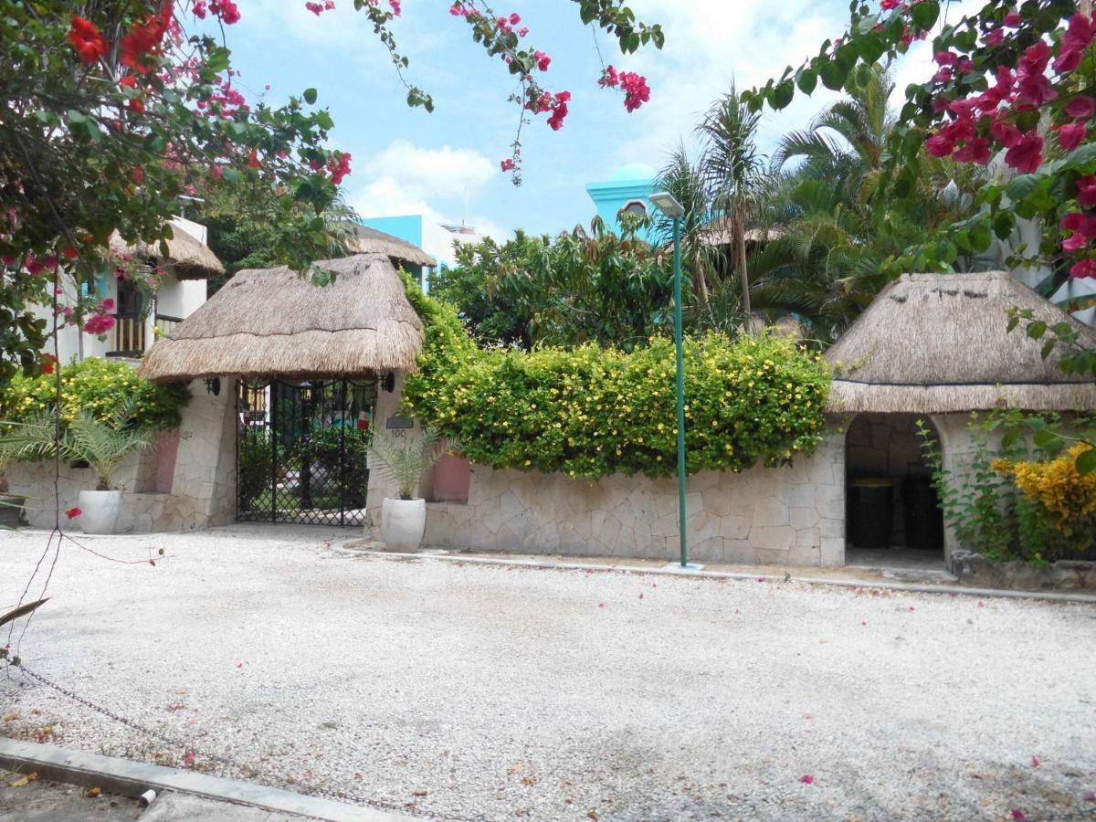 Casa Gatos Aparthotel Akumal Buitenkant foto
